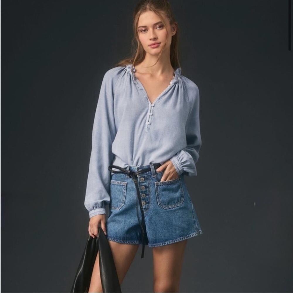 Anthropologie Cloth & Stone Light Blue Raglan Blouse Size Medium